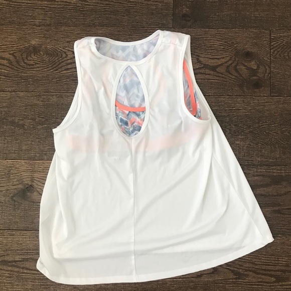 A&F WORKOUT TOP - Picture 2 of 2